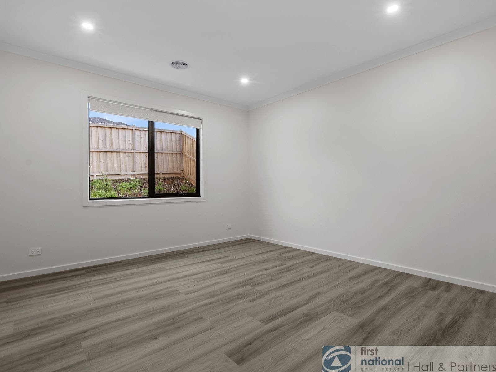 17 Silvertown Road, Drouin VIC 3818, Drouin - Thumbnail 5