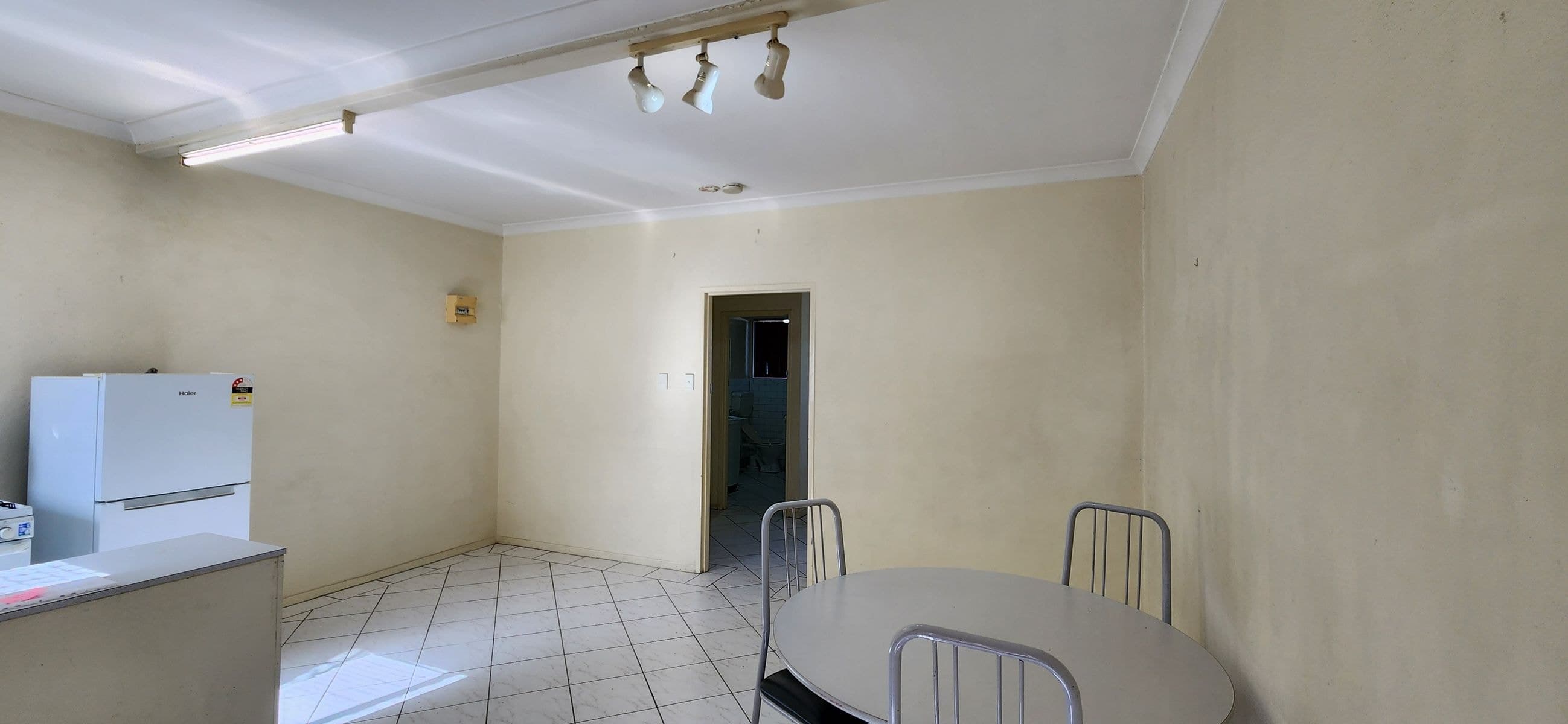 1/12 Telegraph Terrace, Alice Springs NT 0870, Alice Springs - Thumbnail 3
