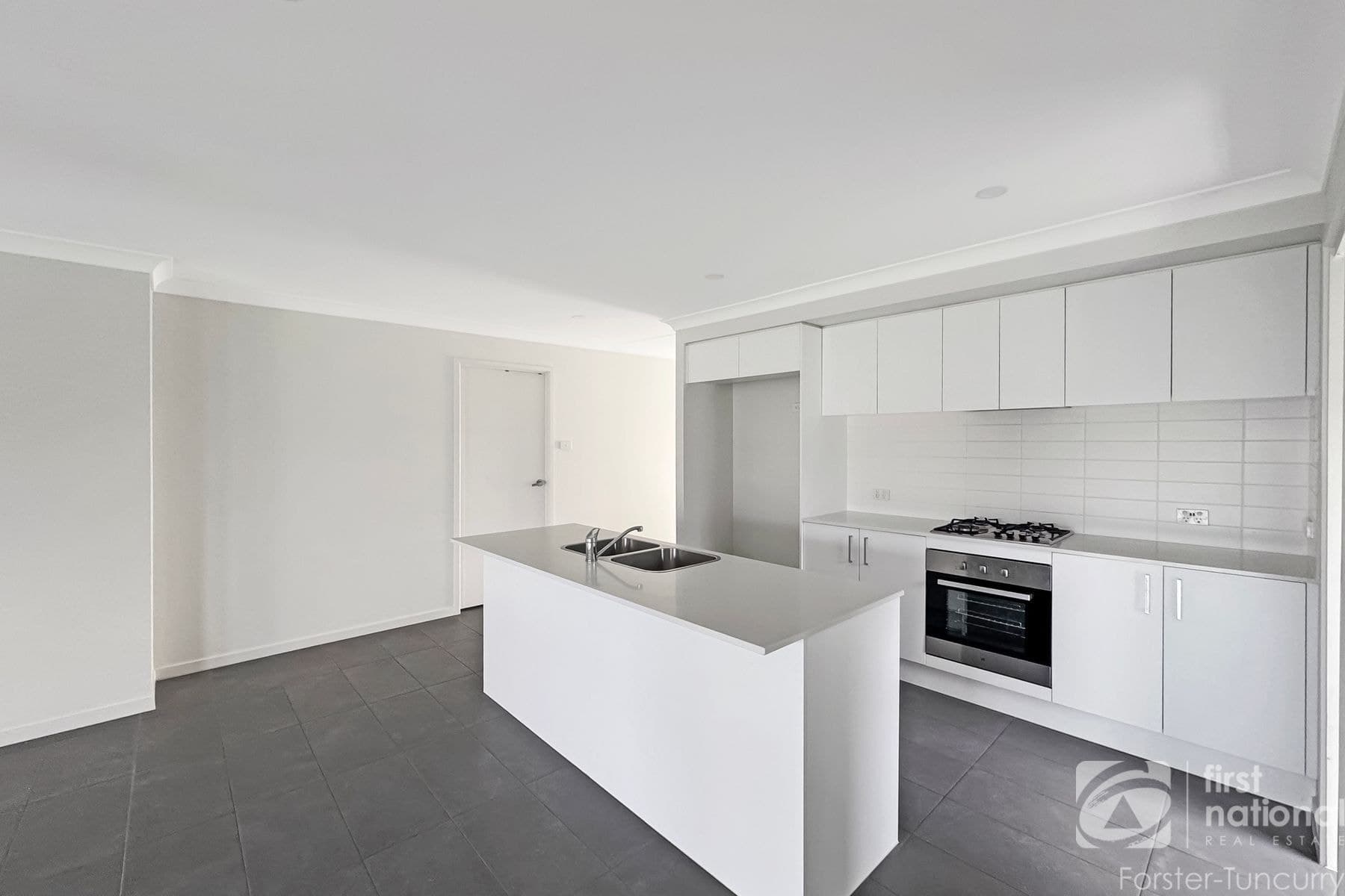 5 Neptune Avenue, Forster NSW 2428, Forster - Thumbnail 4