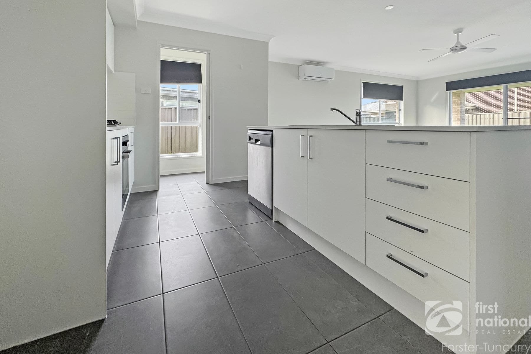 5 Neptune Avenue, Forster NSW 2428, Forster - Thumbnail 5