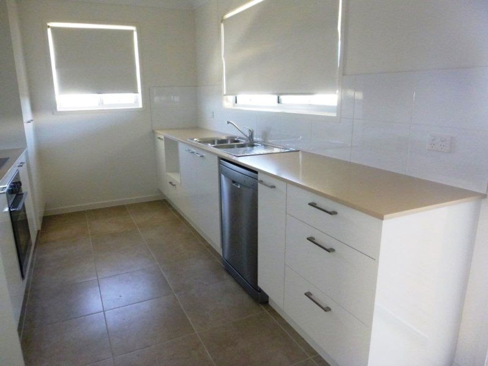22A Hurse Street, Chinchilla QLD 4413, Chinchilla - Thumbnail 2