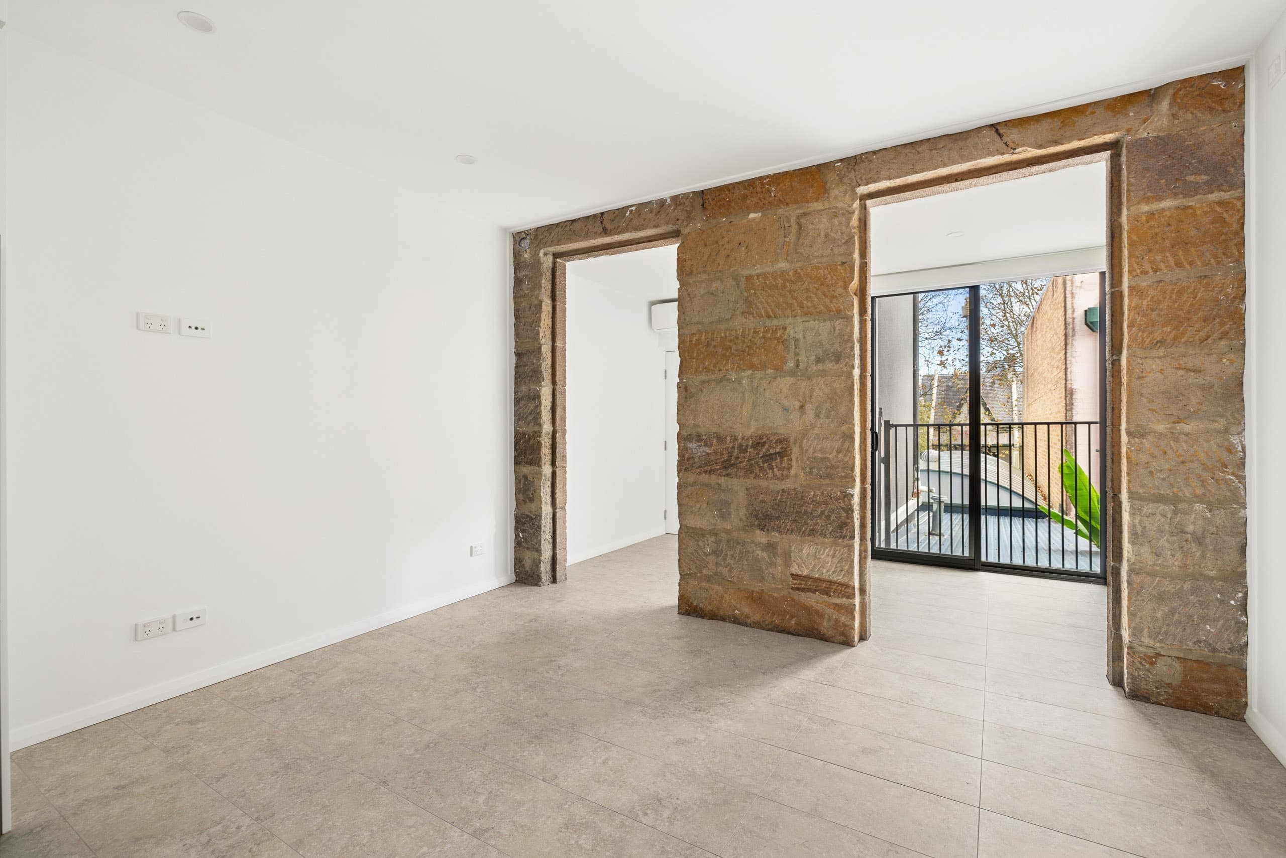 3/140 Victoria Street, Potts Point - Image 1