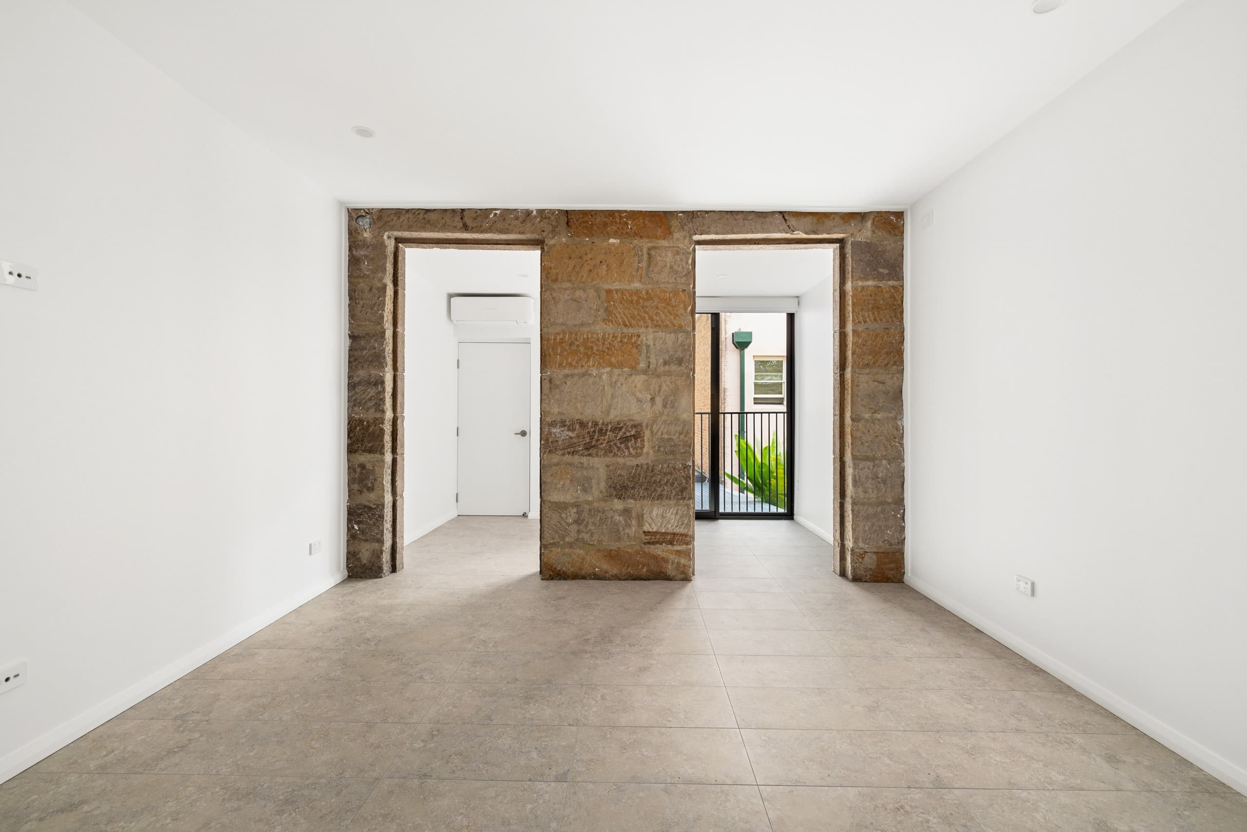 3/140 Victoria Street, Potts Point - Thumbnail 2
