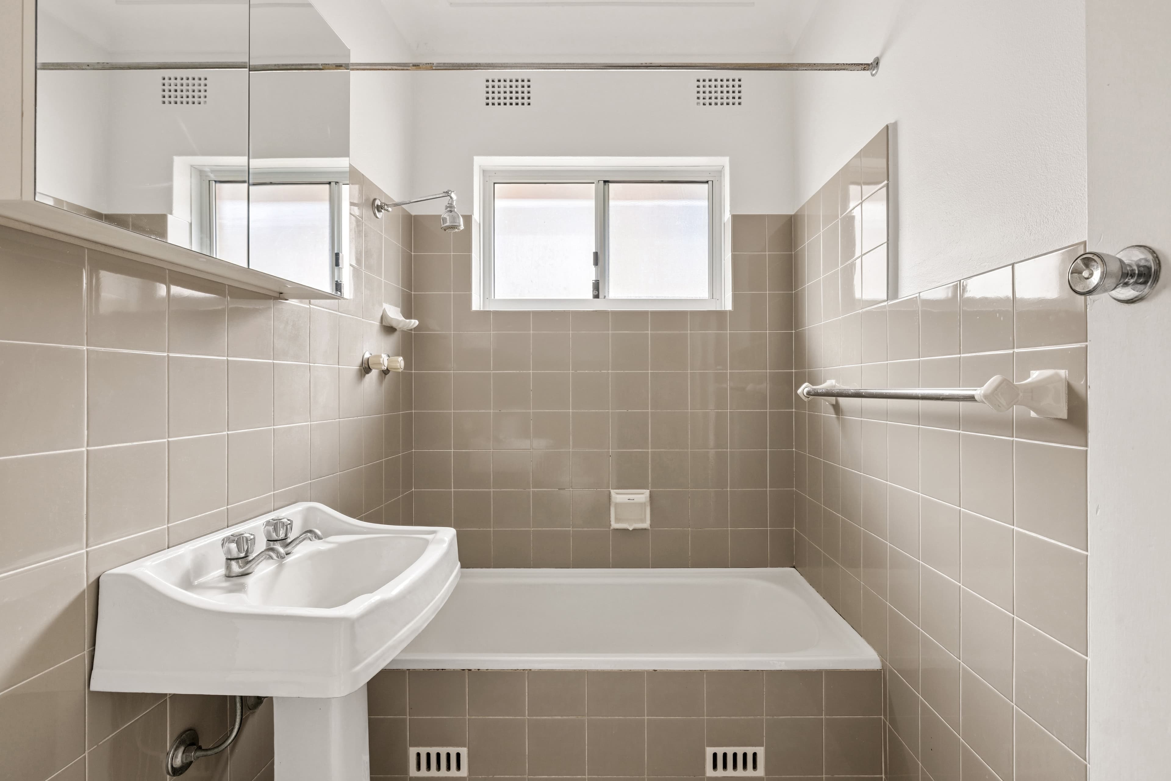15/8 Bank Street, Meadowbank - Thumbnail 7