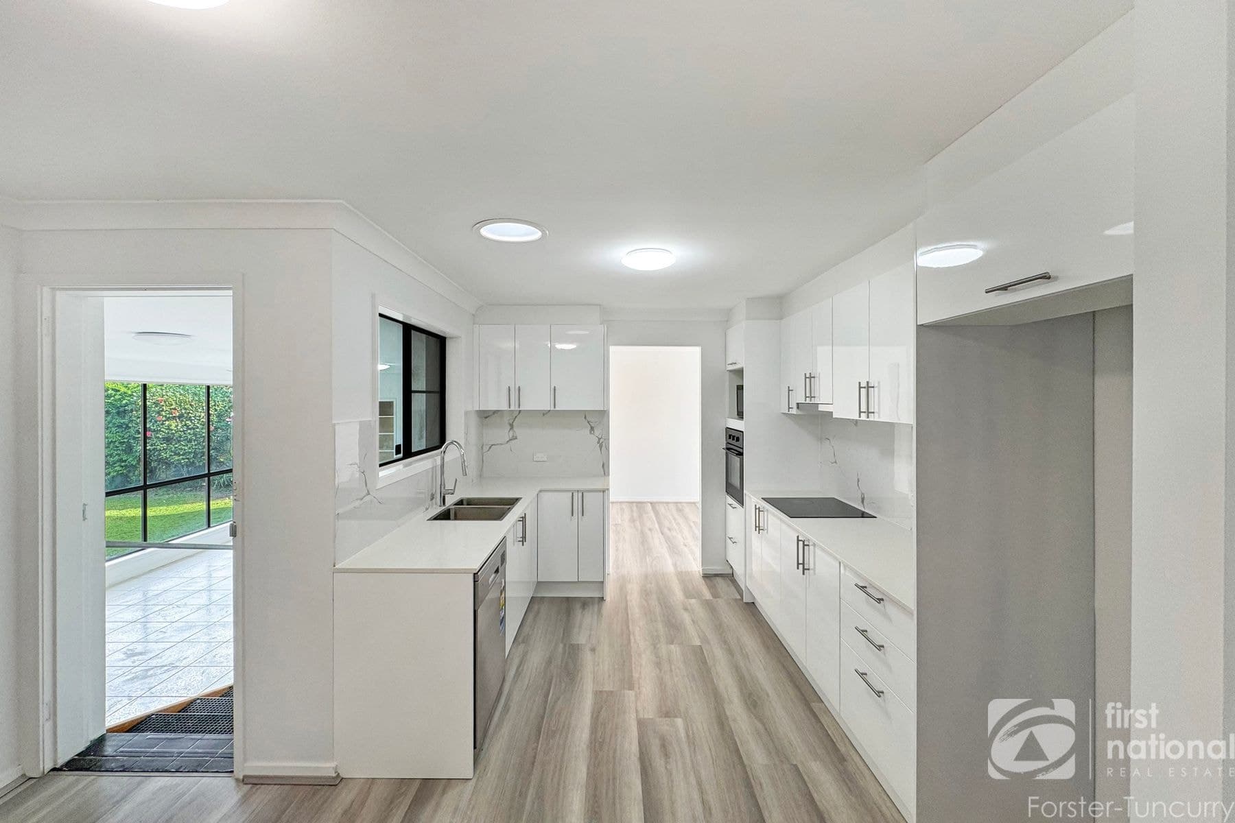6 De Lore Crescent, Tuncurry NSW 2428, Tuncurry - Thumbnail 4