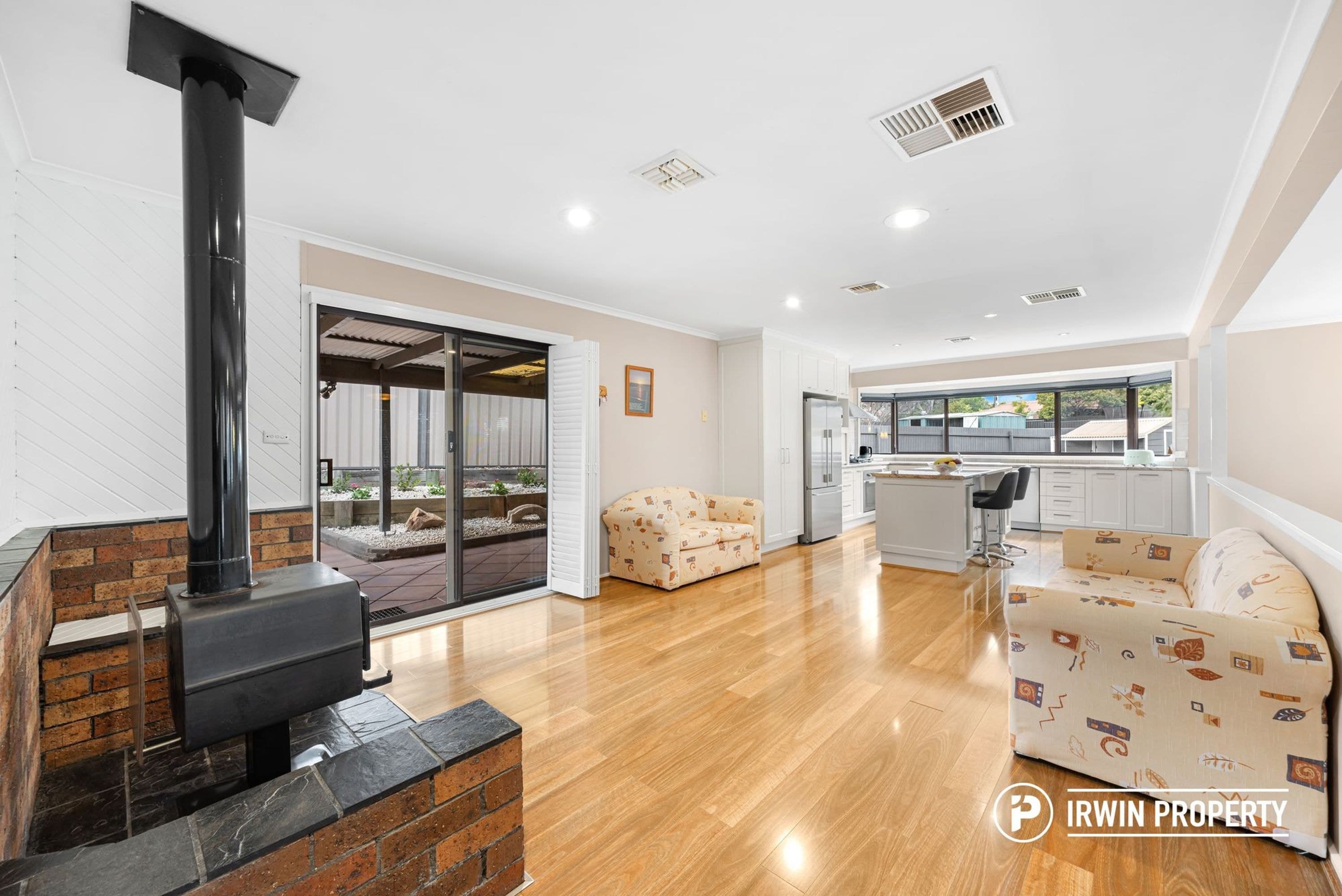 16 Watterson Place, Gilmore - Thumbnail 7