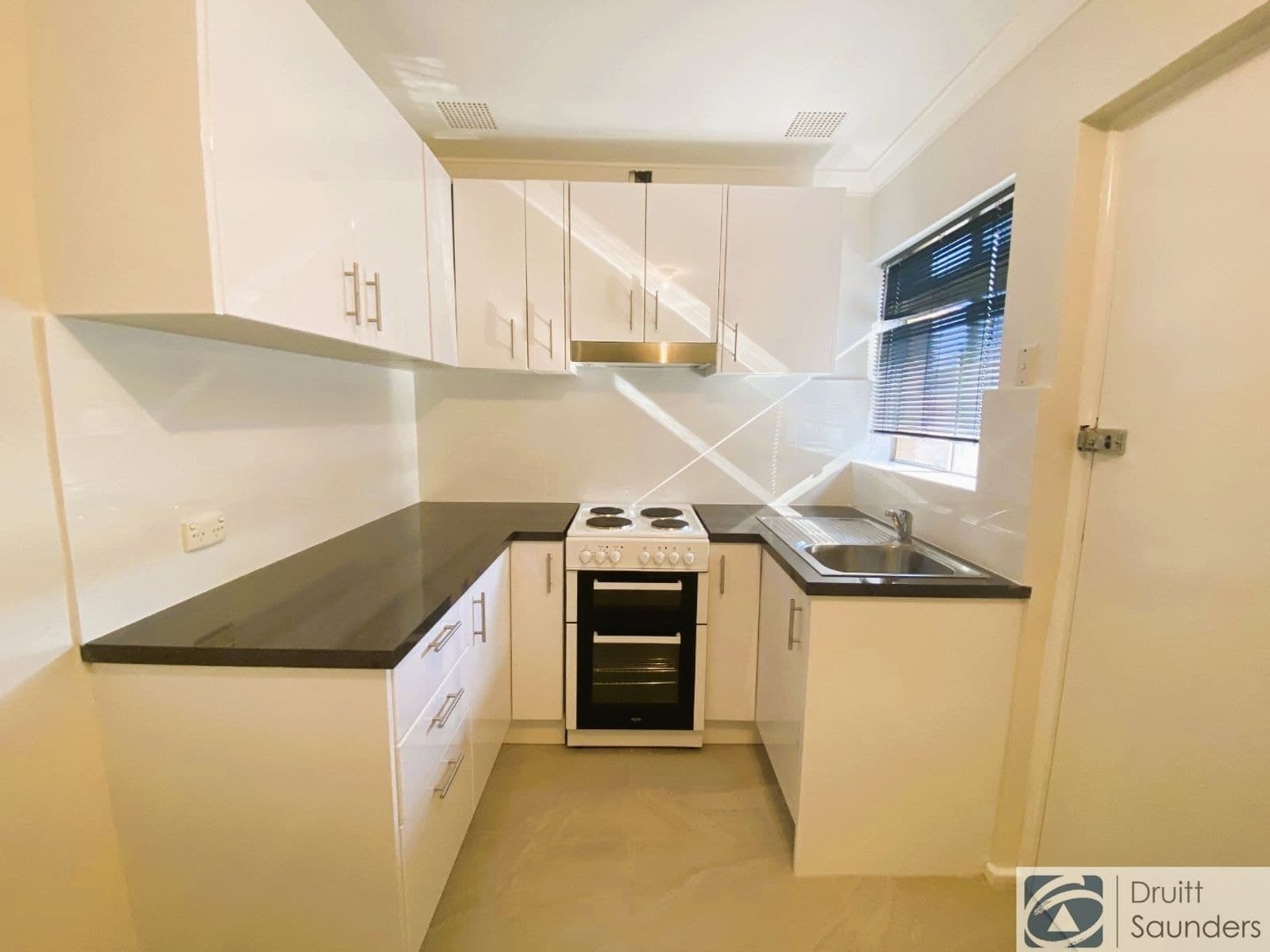 7/32 Bussell Road, Wembley Downs WA 6019, Wembley Downs - Thumbnail 6