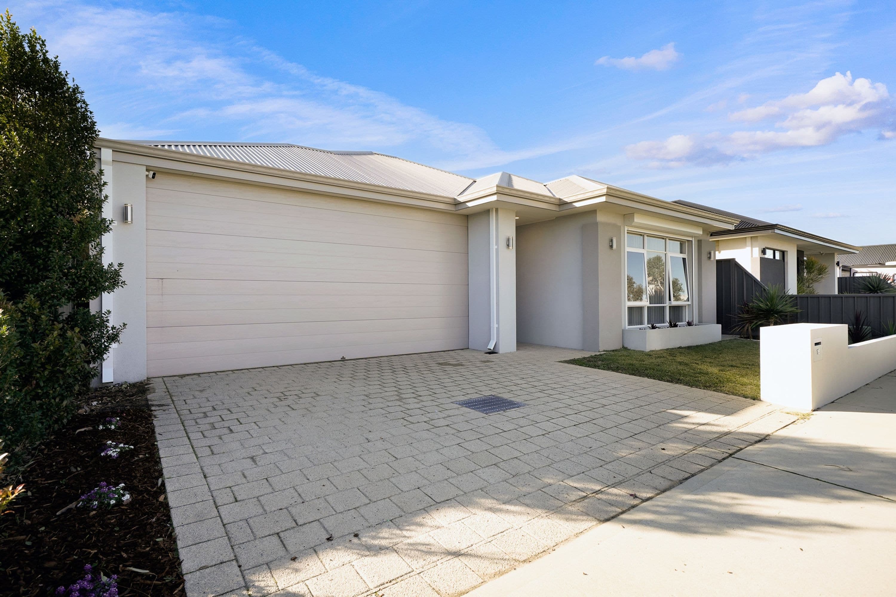 16 Swindale Avenue, Hilbert, WA 6112, Hilbert - Thumbnail 3