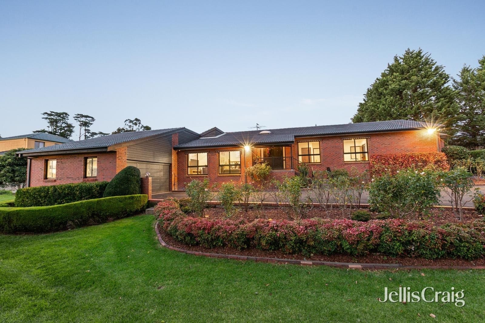 6 Kyreli Close, Donvale, Donvale - Thumbnail 2