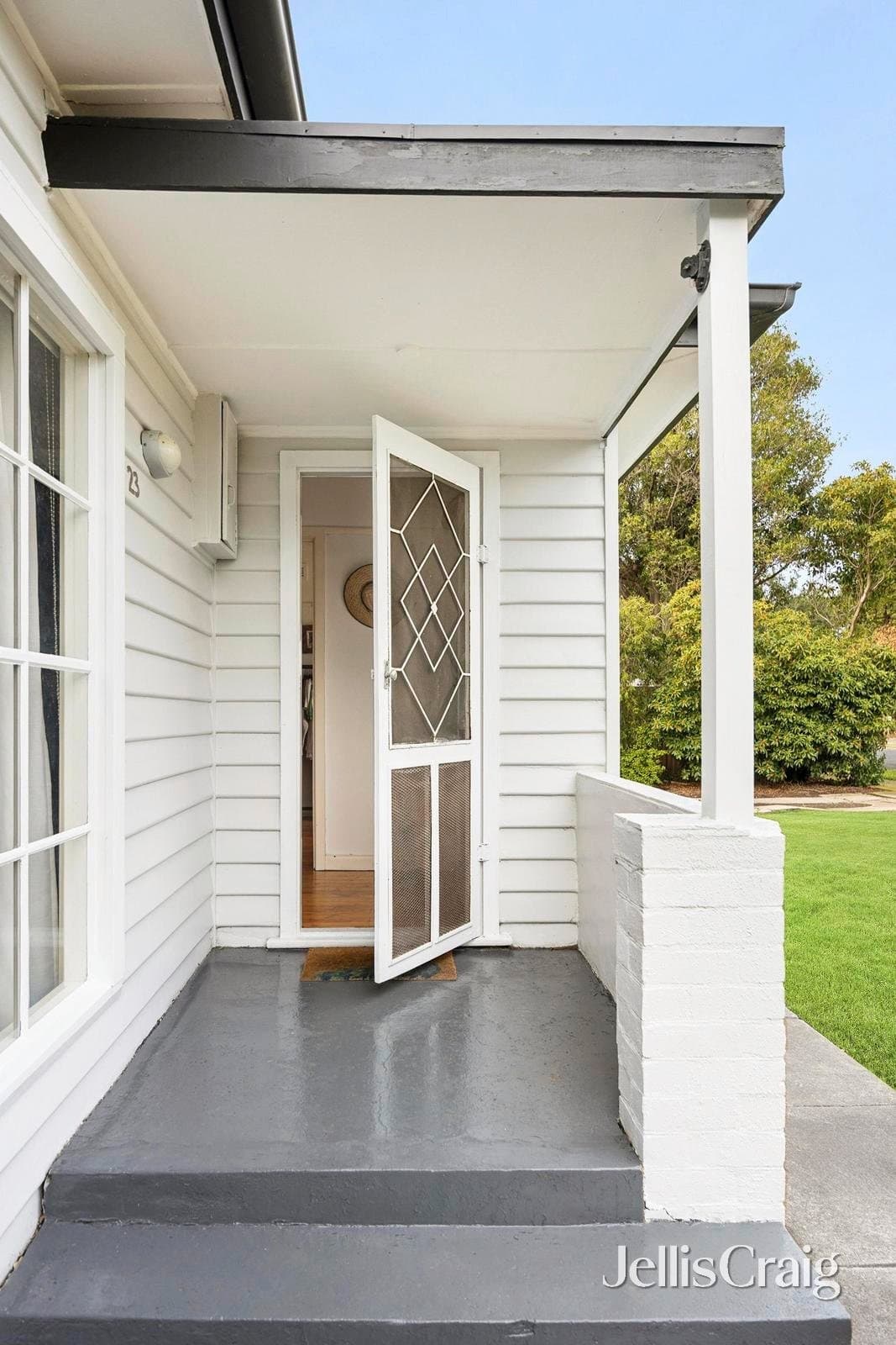 23 Pine Avenue, North Shore, North Shore - Thumbnail 3