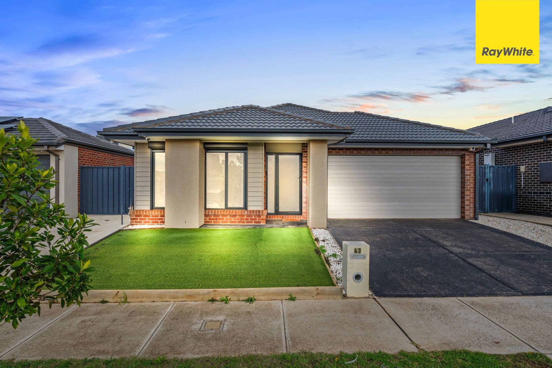 43 Moroka Avenue, WEIR VIEWS VIC 3338, Weir Views - Thumbnail 2