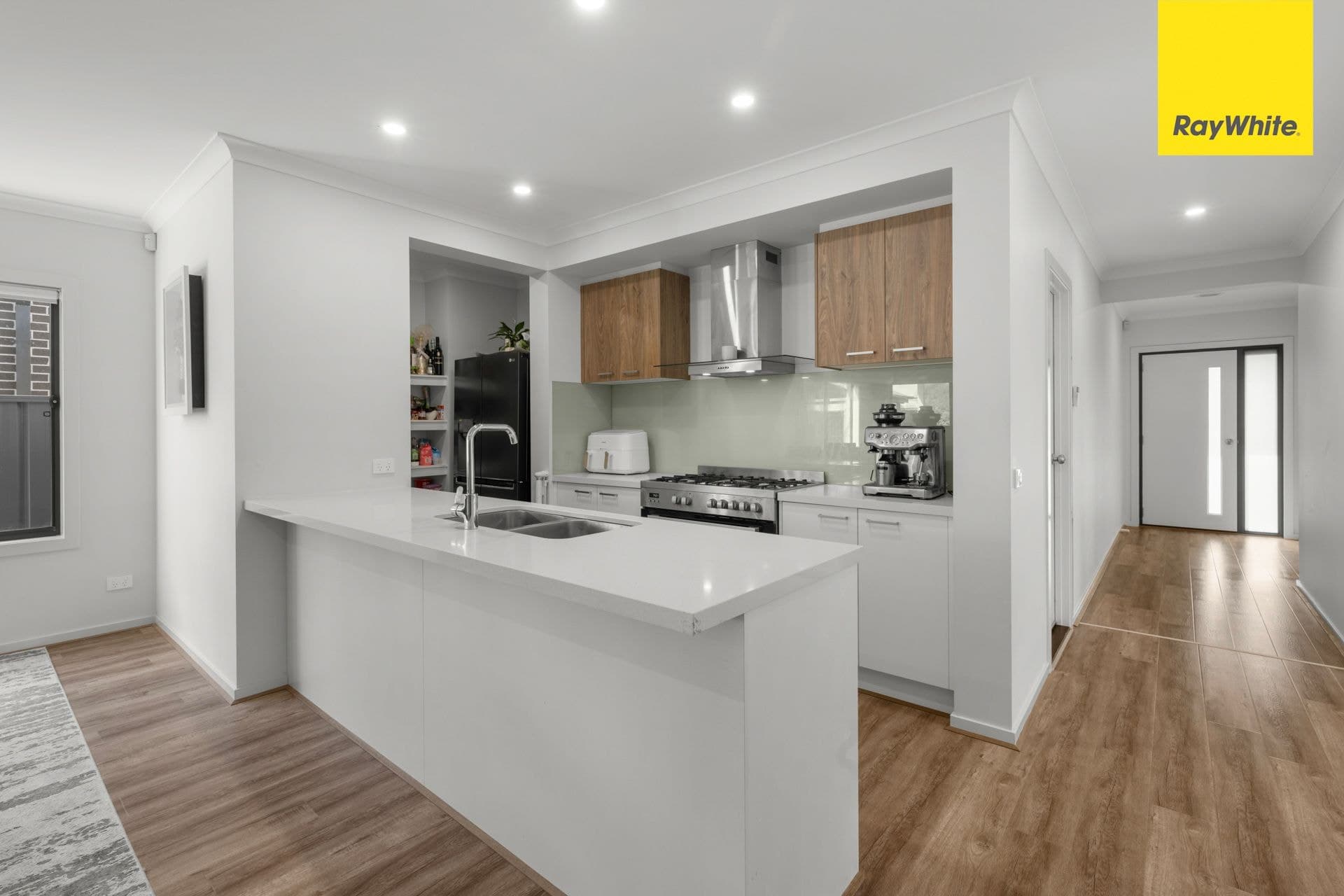 43 Moroka Avenue, WEIR VIEWS VIC 3338, Weir Views - Thumbnail 6