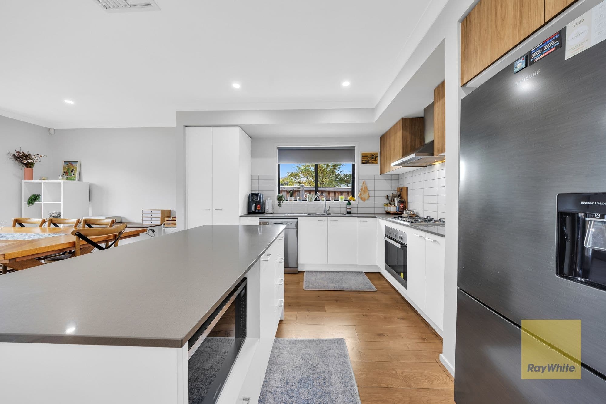46 Wingfield Drive, THORNHILL PARK VIC 3335, Thornhill Park - Thumbnail 6