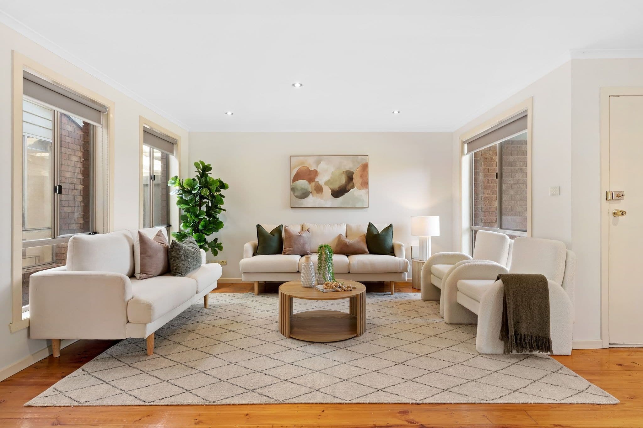 4 Heritage Drive, Mill Park VIC 3082, Mill Park - Thumbnail 2