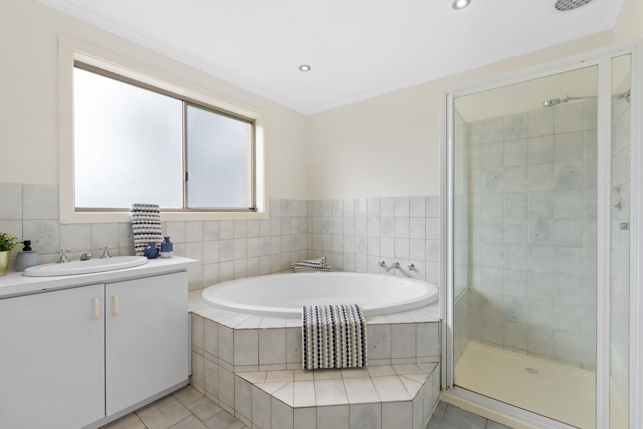 4 Heritage Drive, Mill Park VIC 3082, Mill Park - Thumbnail 8