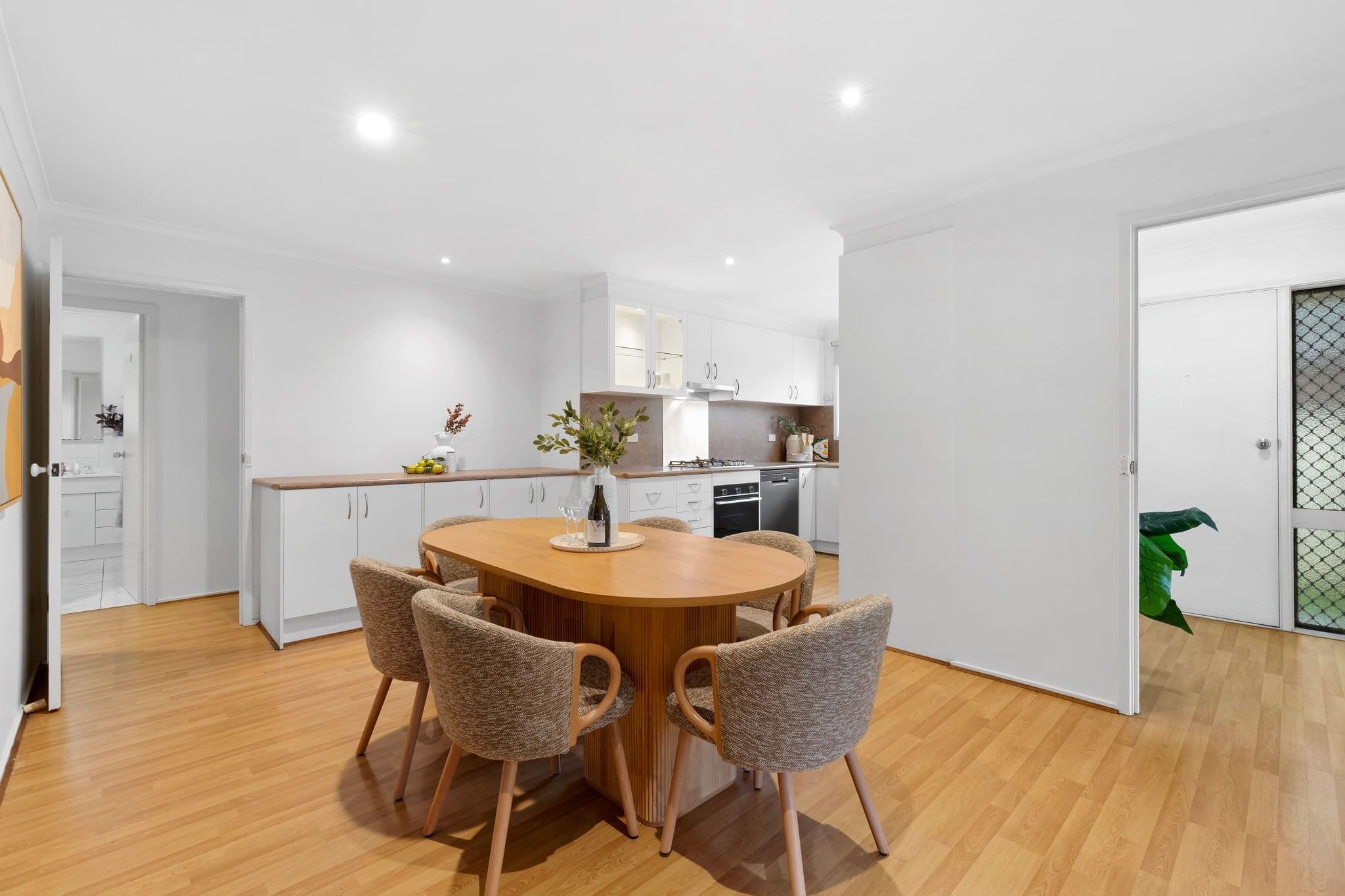 27 Cuthbert Drive, Mill Park VIC 3082, Mill Park - Thumbnail 4