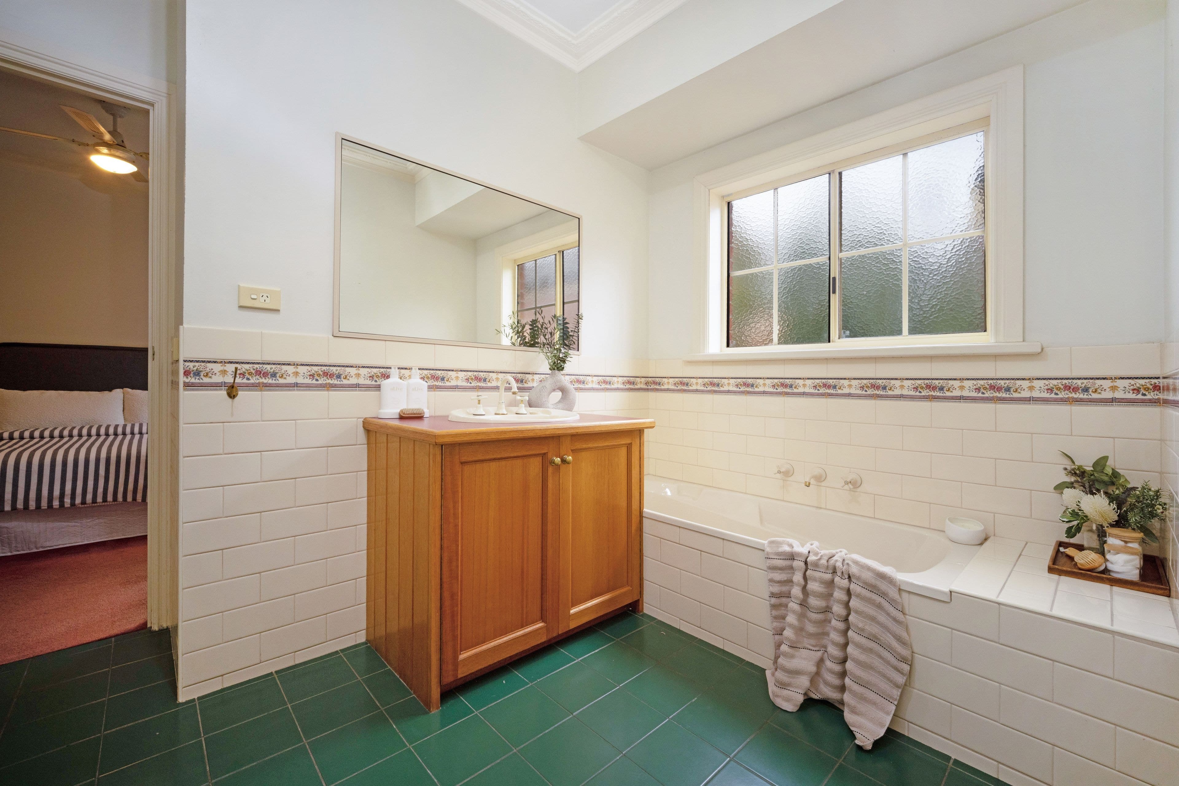 2/83 Mortlake Road, Warrnambool VIC 3280, Warrnambool - Thumbnail 8