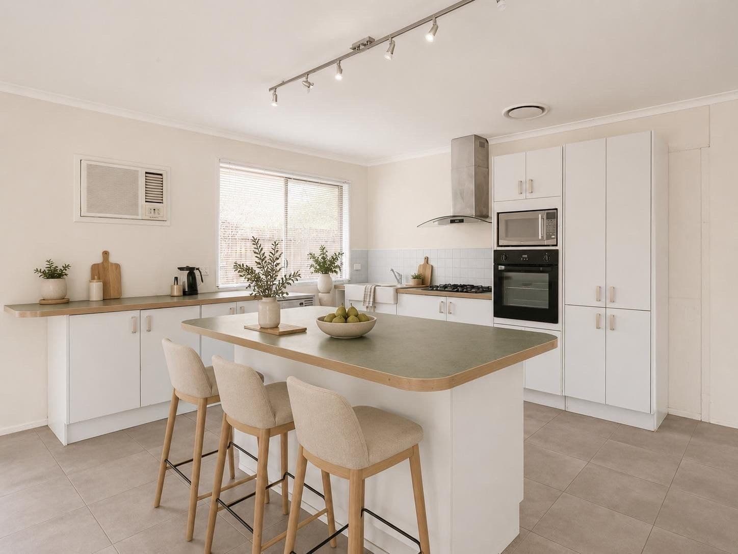 12 Marlo Square, Wyndham Vale VIC 3024, Wyndham Vale - Thumbnail 4