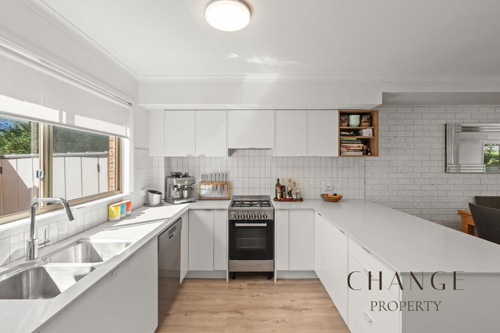 5 Empire Bay Drive Kincumber NSW, Kincumber - Thumbnail 3