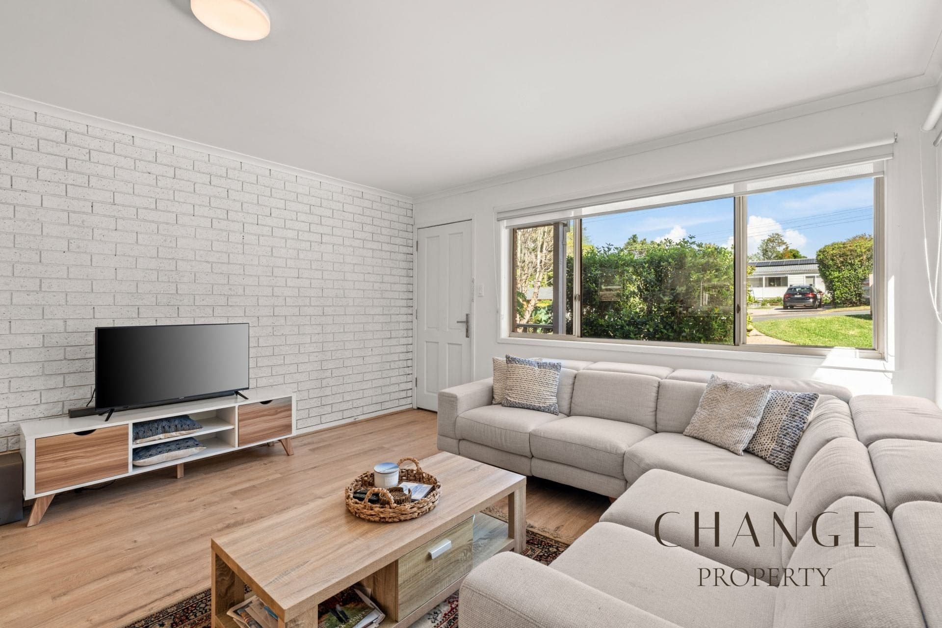 5 Empire Bay Drive Kincumber NSW, Kincumber - Thumbnail 5