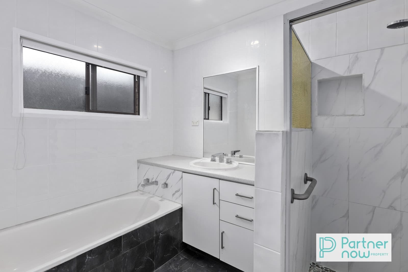 32 Waree Drive, TAMWORTH NSW 2340, Tamworth - Thumbnail 5