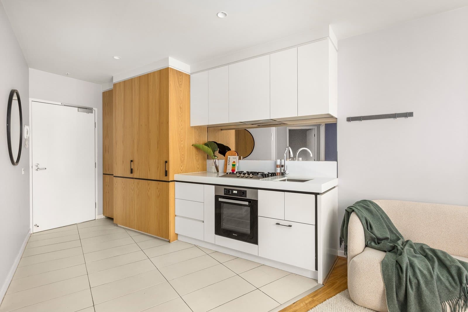 101/8 Daly Street, South Yarra - Thumbnail 4