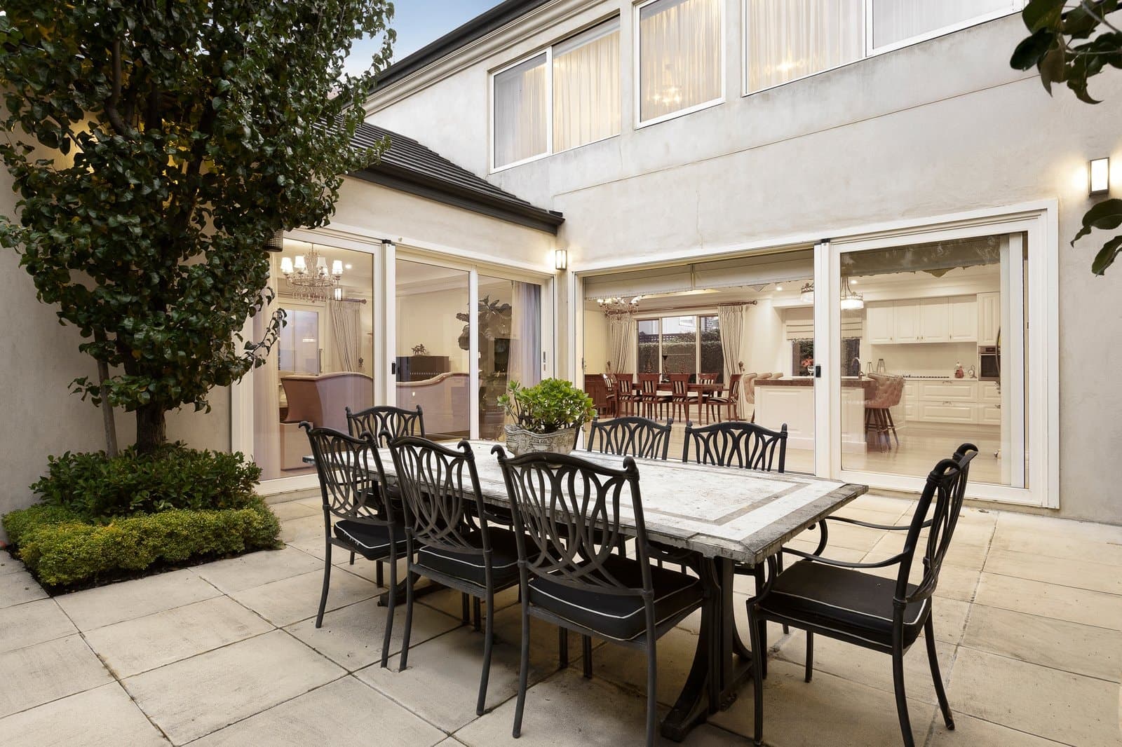 92 Doncaster Road, Balwyn North - Thumbnail 7