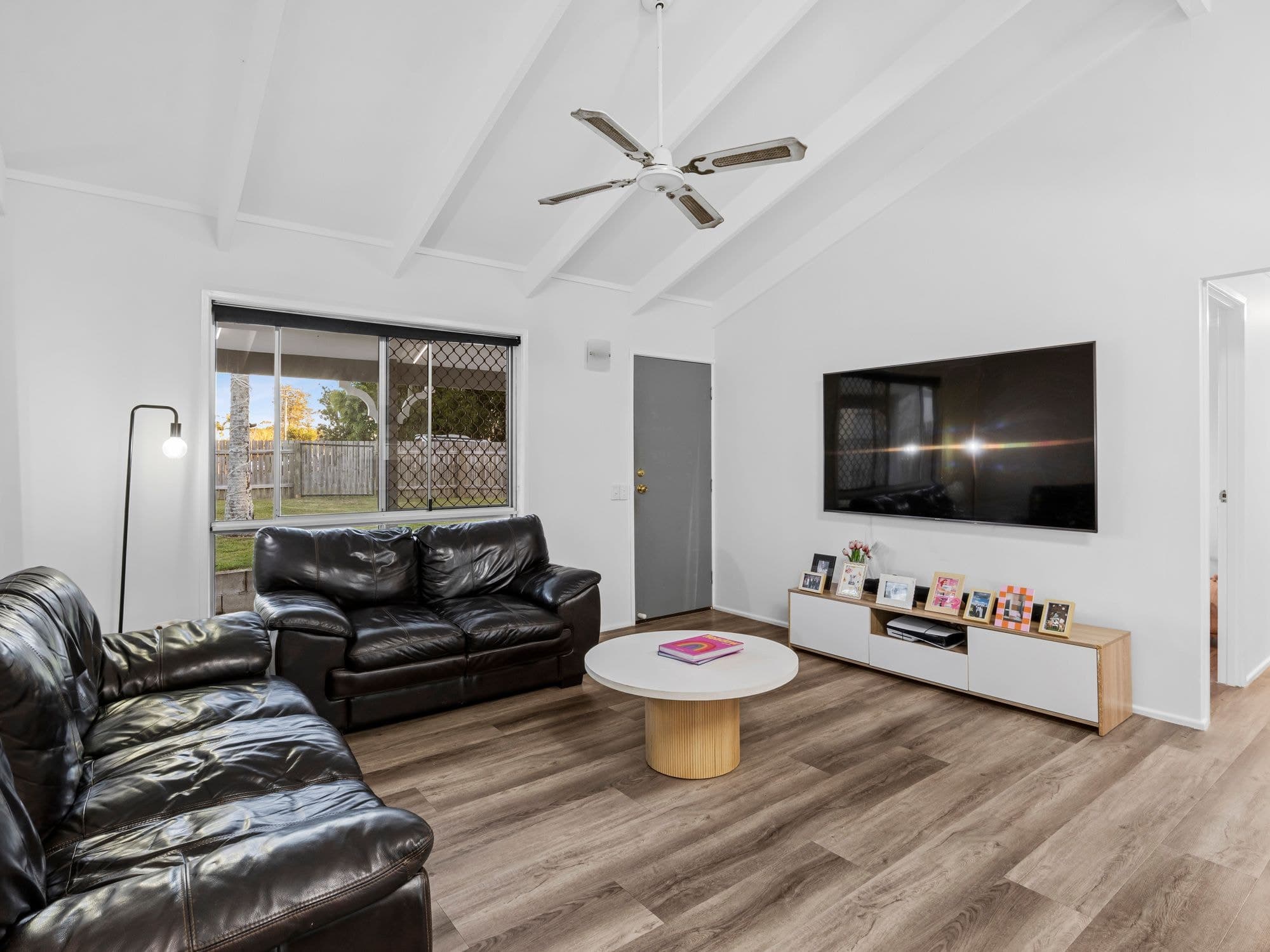 16 Geelong Court, Eagleby QLD 4207, Eagleby - Thumbnail 6