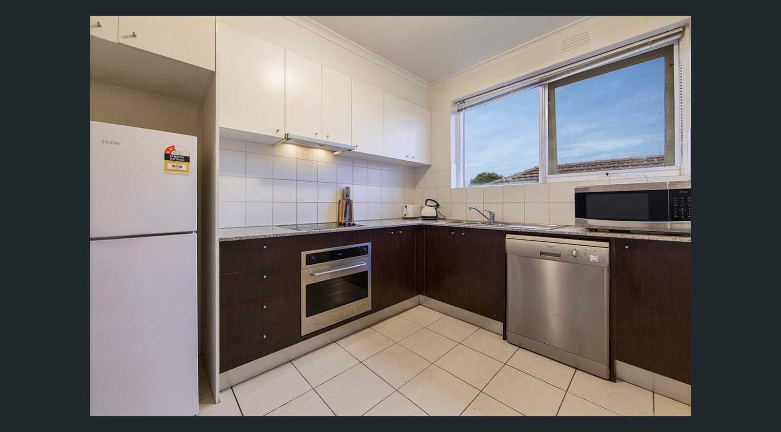 7/141 Glen Huntly Road, Elwood - Thumbnail 3