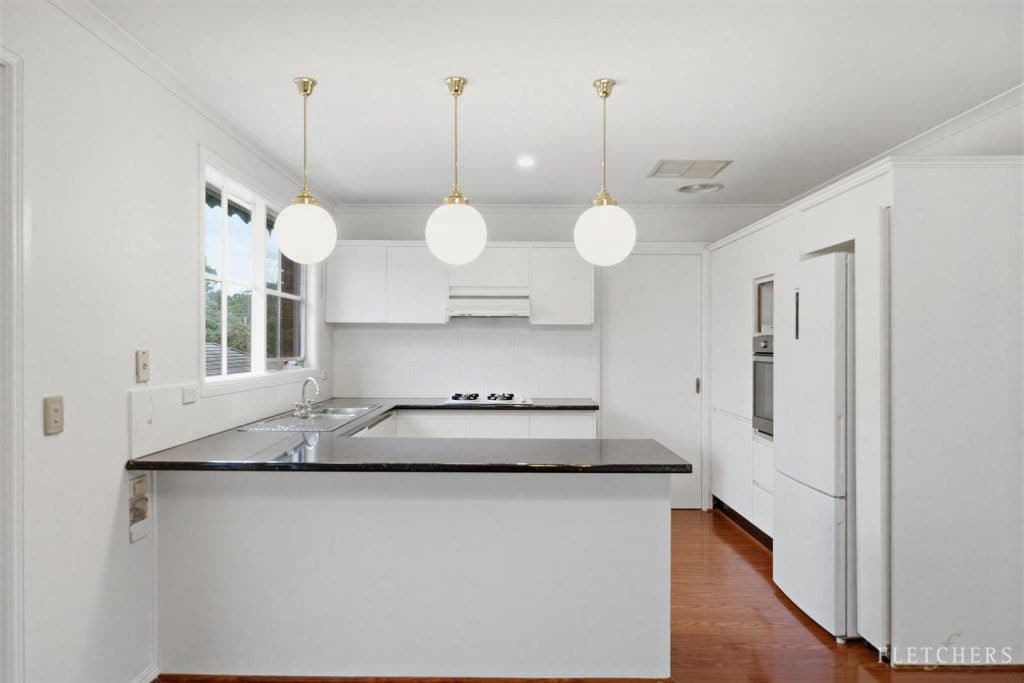 2/88-90 Lincoln Road, Croydon - Image 1