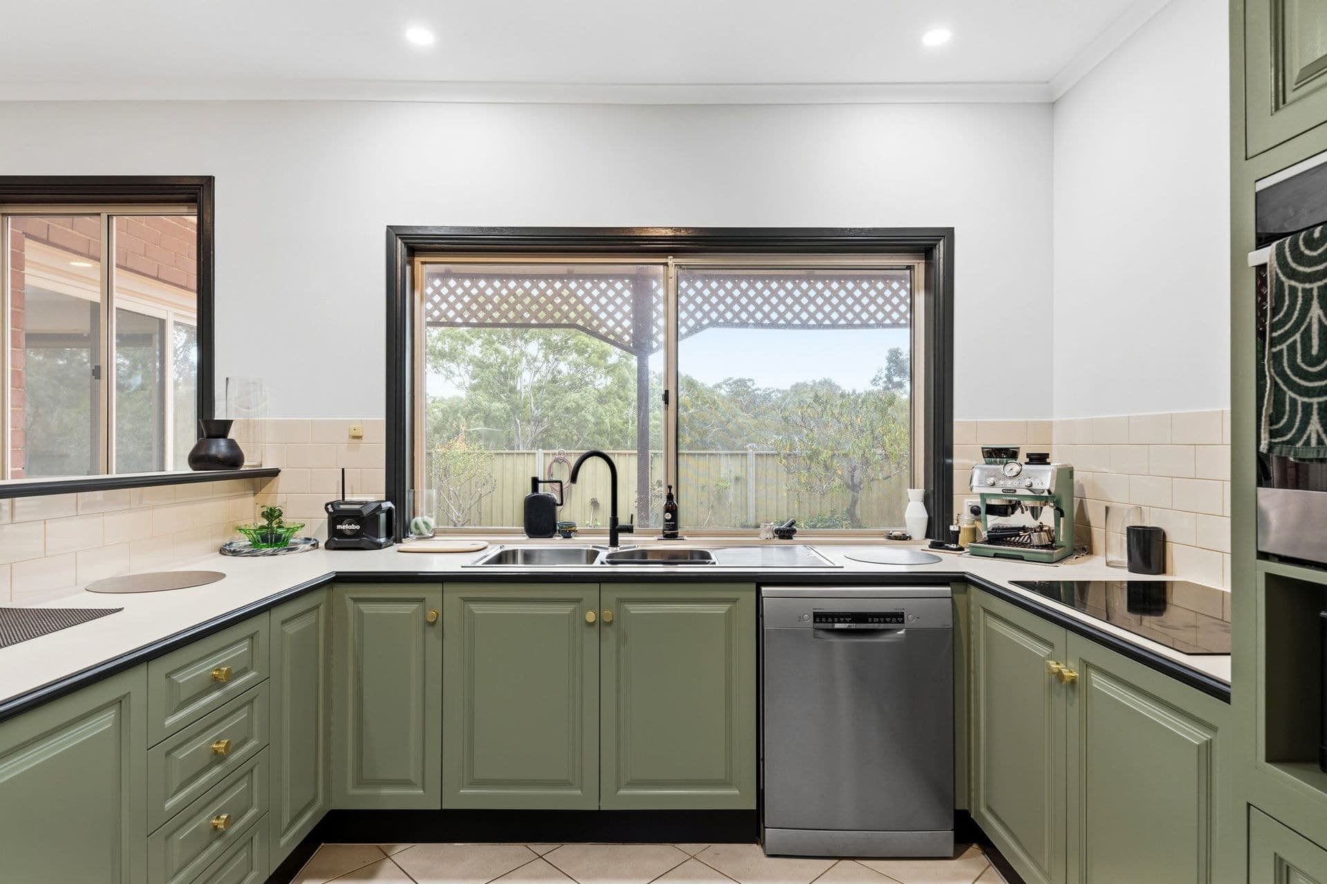 9 Sturt Approach, Flagstaff Hill - Thumbnail 7