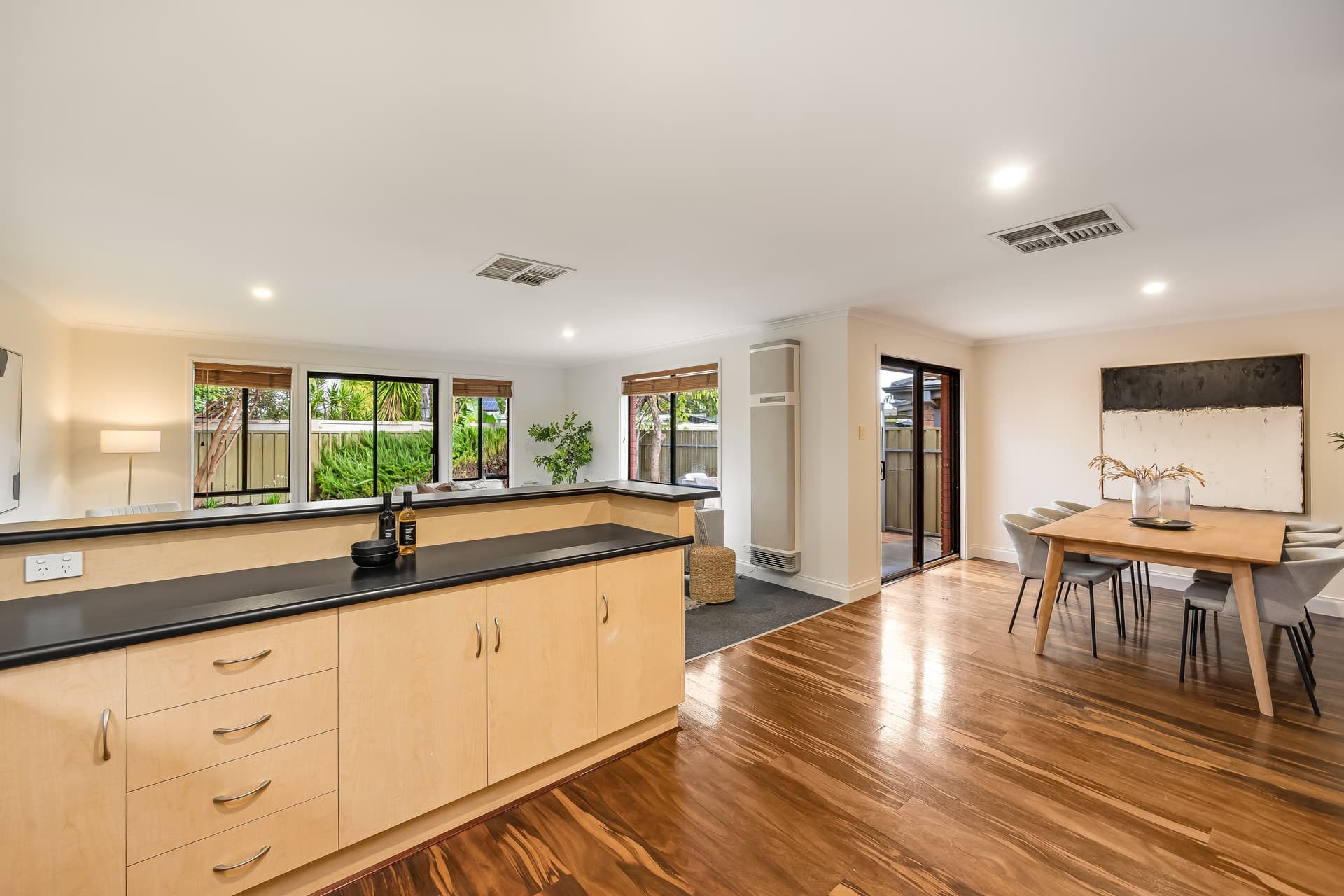 7 Tulipwood Court, Greenwith - Thumbnail 5