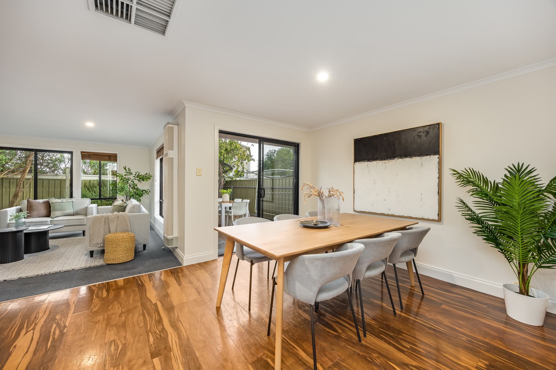 7 Tulipwood Court, Greenwith - Thumbnail 6