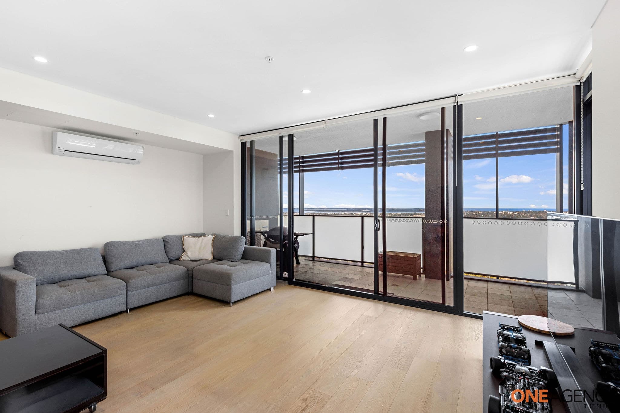 1008/10 Village Place, Kirrawee, Kirrawee - Thumbnail 3
