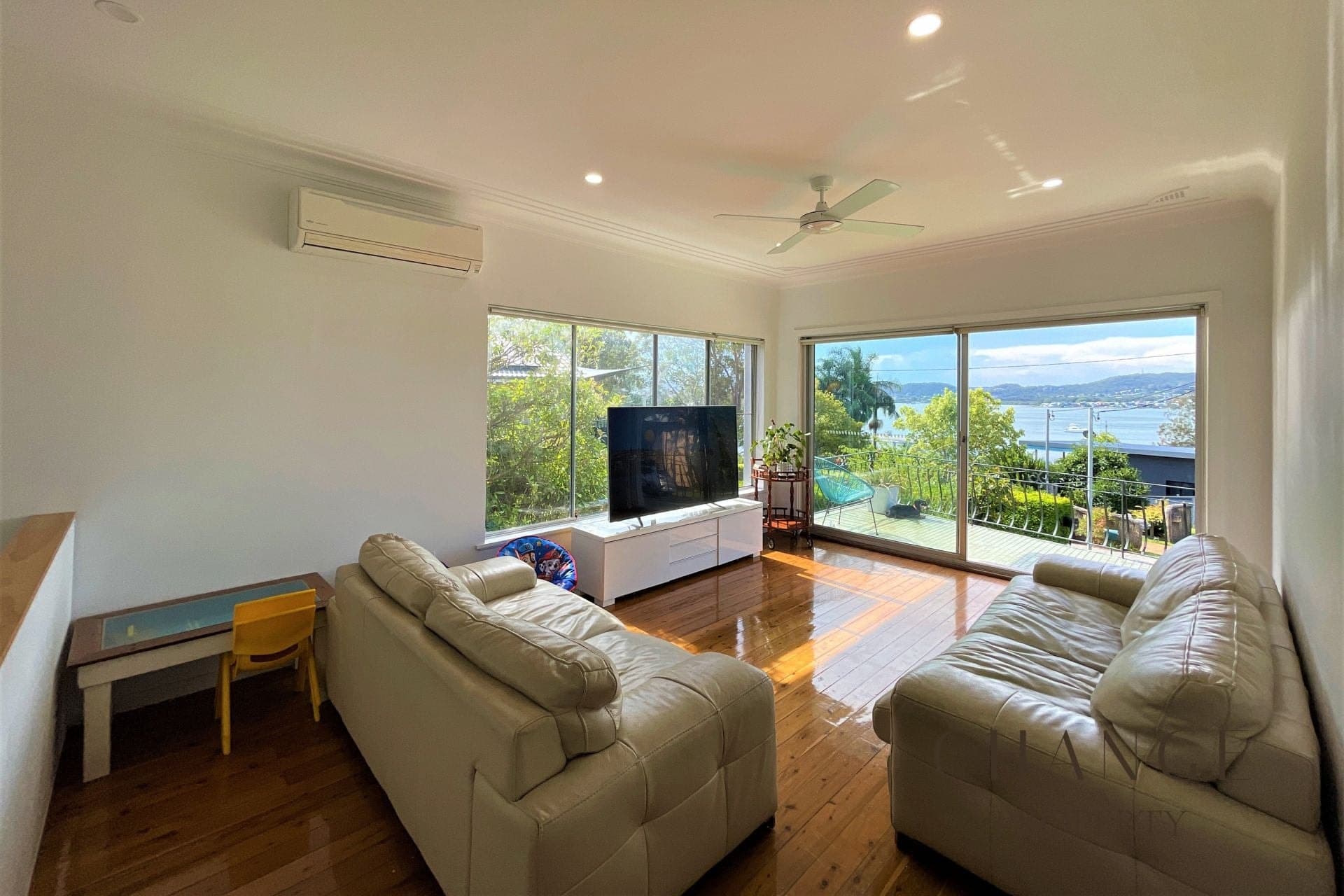 12 Merindah Avenue Green Point NSW, Green Point - Image 1