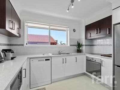 9 / 72 Brighton Street, 9 / 72 Brighton Street - Thumbnail 4