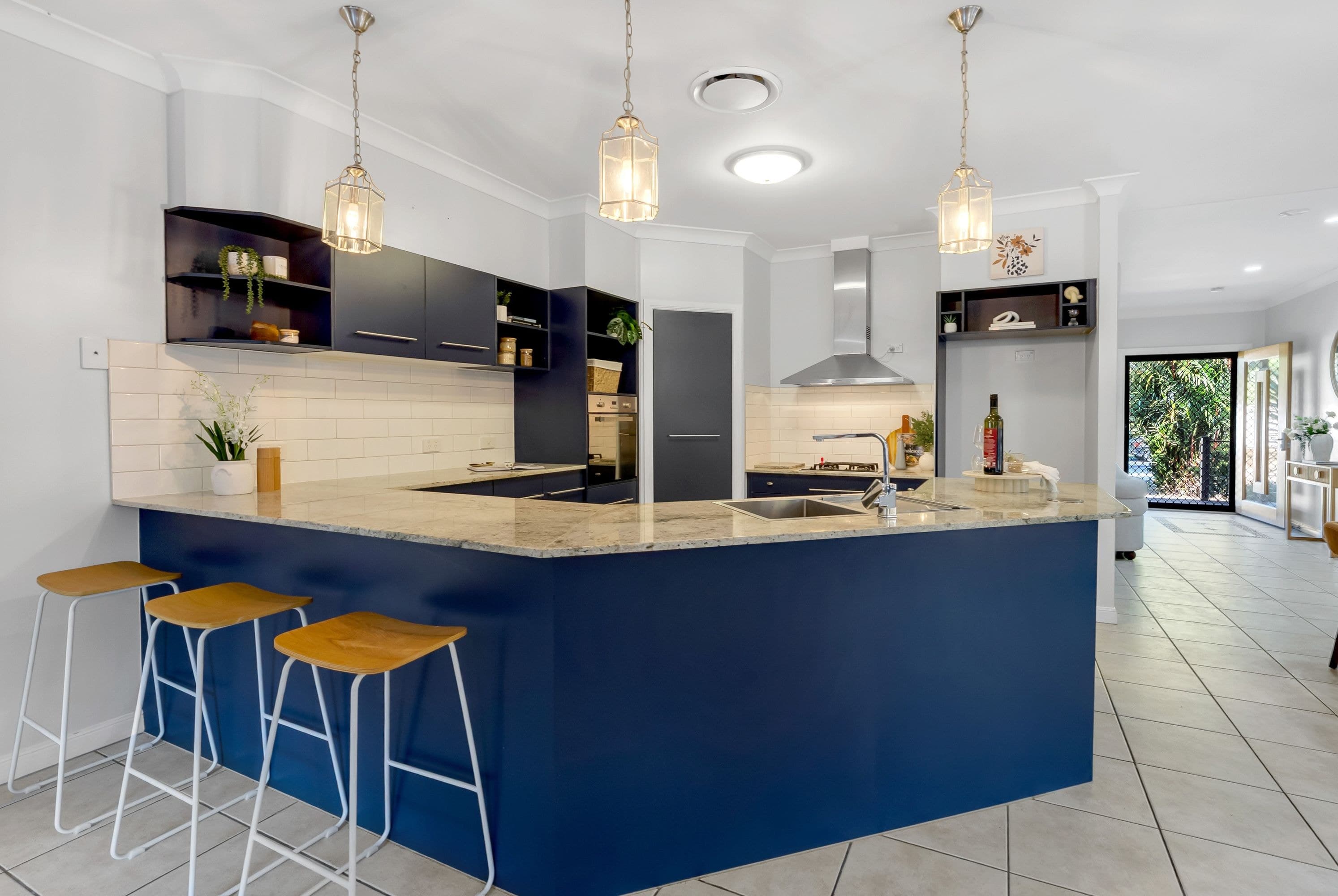14 Hazelwood Close, Mount Sheridan - Thumbnail 8