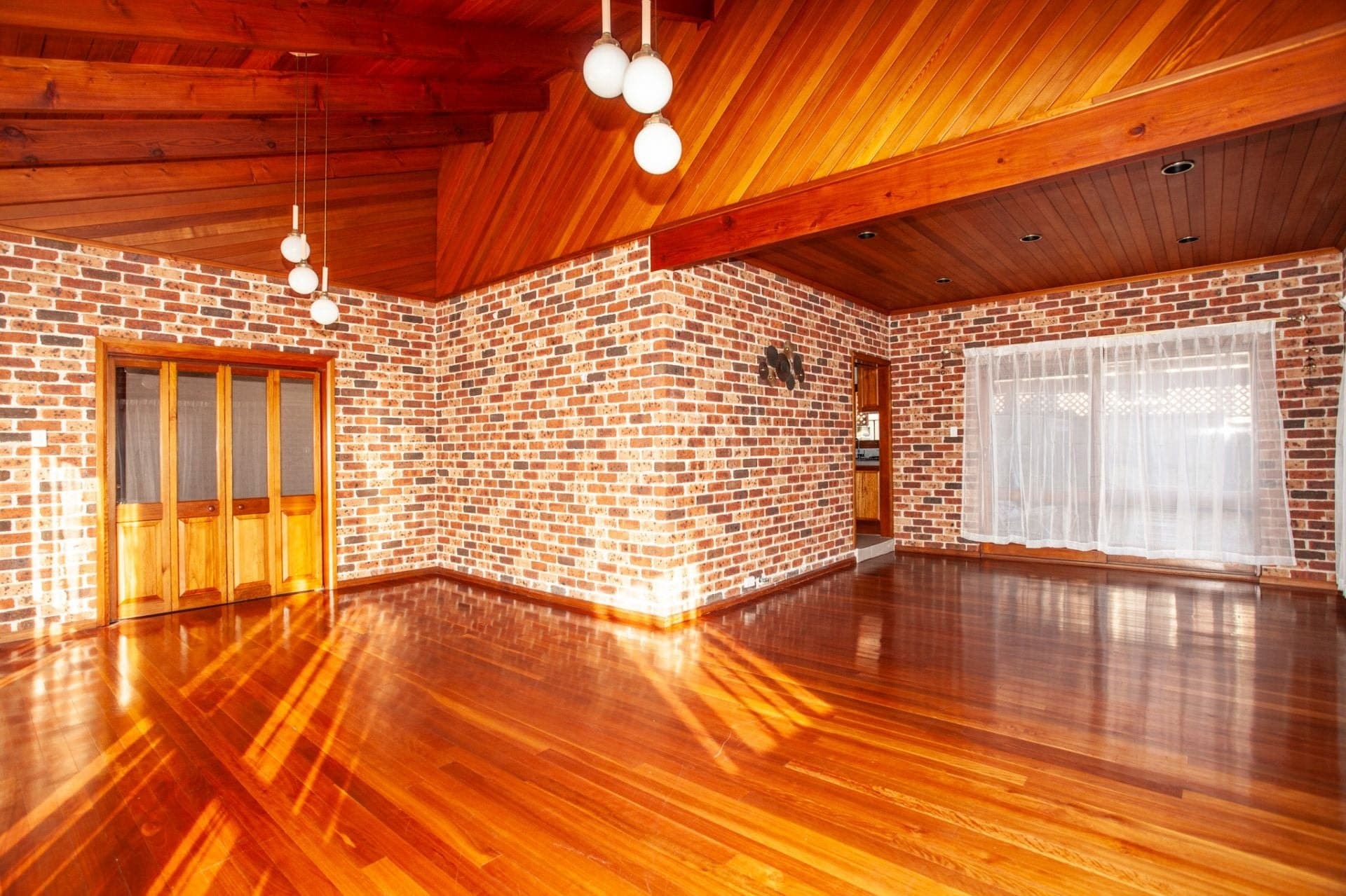 10 Heaslip Street, Coniston NSW, Coniston - Thumbnail 3