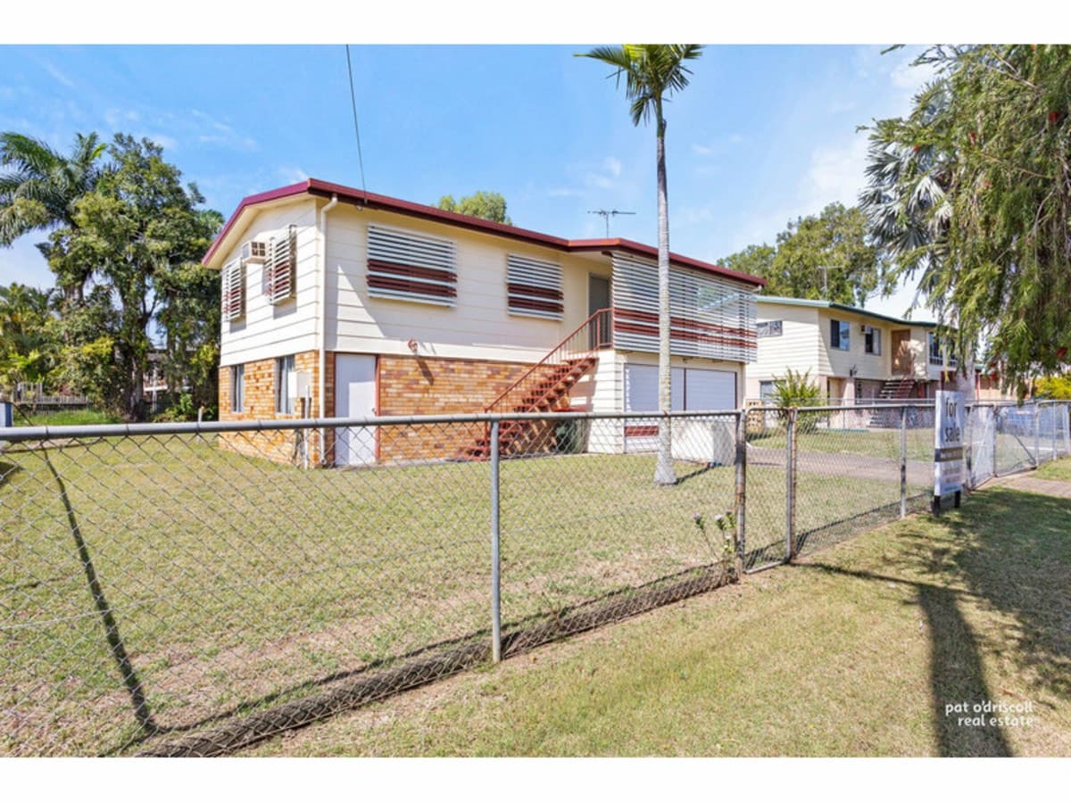32 Capricorn Crescent, Norman Gardens QLD 4701, Norman Gardens - Image 1