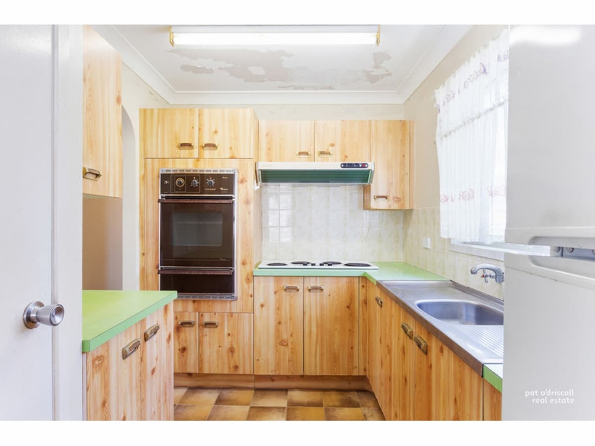 32 Capricorn Crescent, Norman Gardens QLD, Norman Gardens - Thumbnail 2