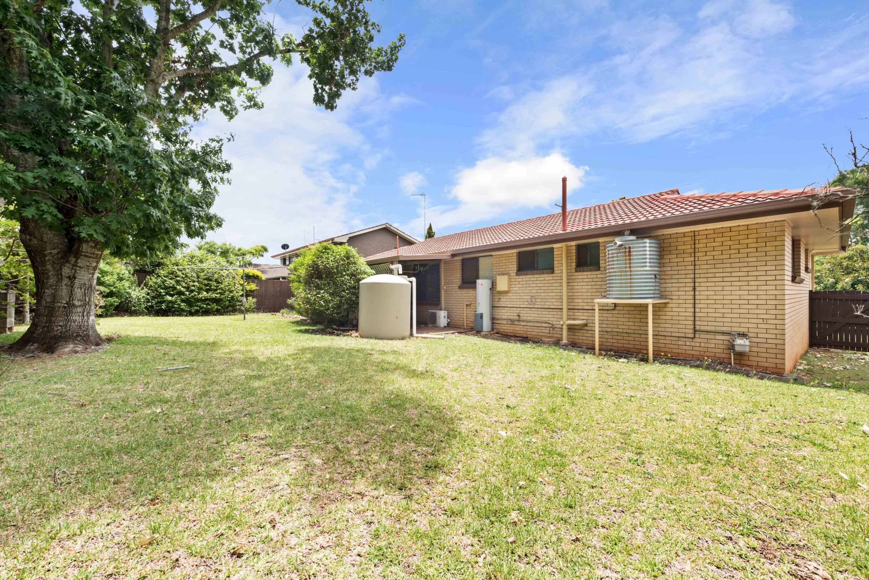 193 Ramsay St, CENTENARY HEIGHTS, QLD 4350, Centenary Heights - Thumbnail 2
