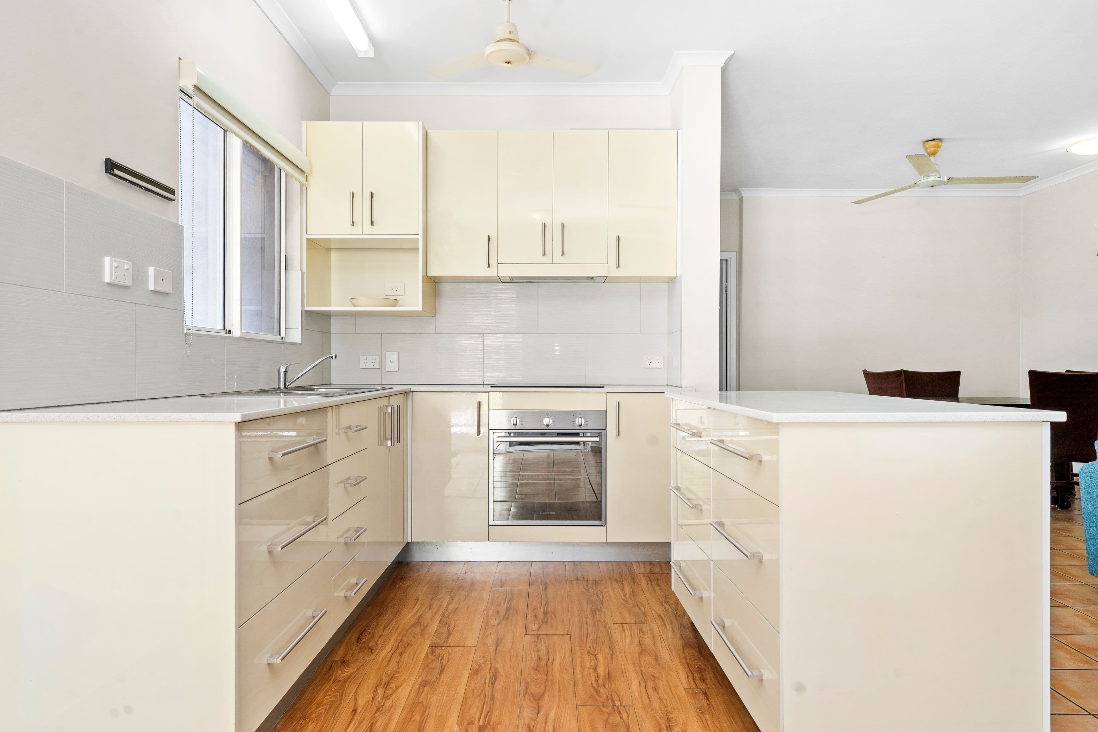 26/28 Woods Street, DARWIN CITY NT 0800, Darwin City - Thumbnail 2