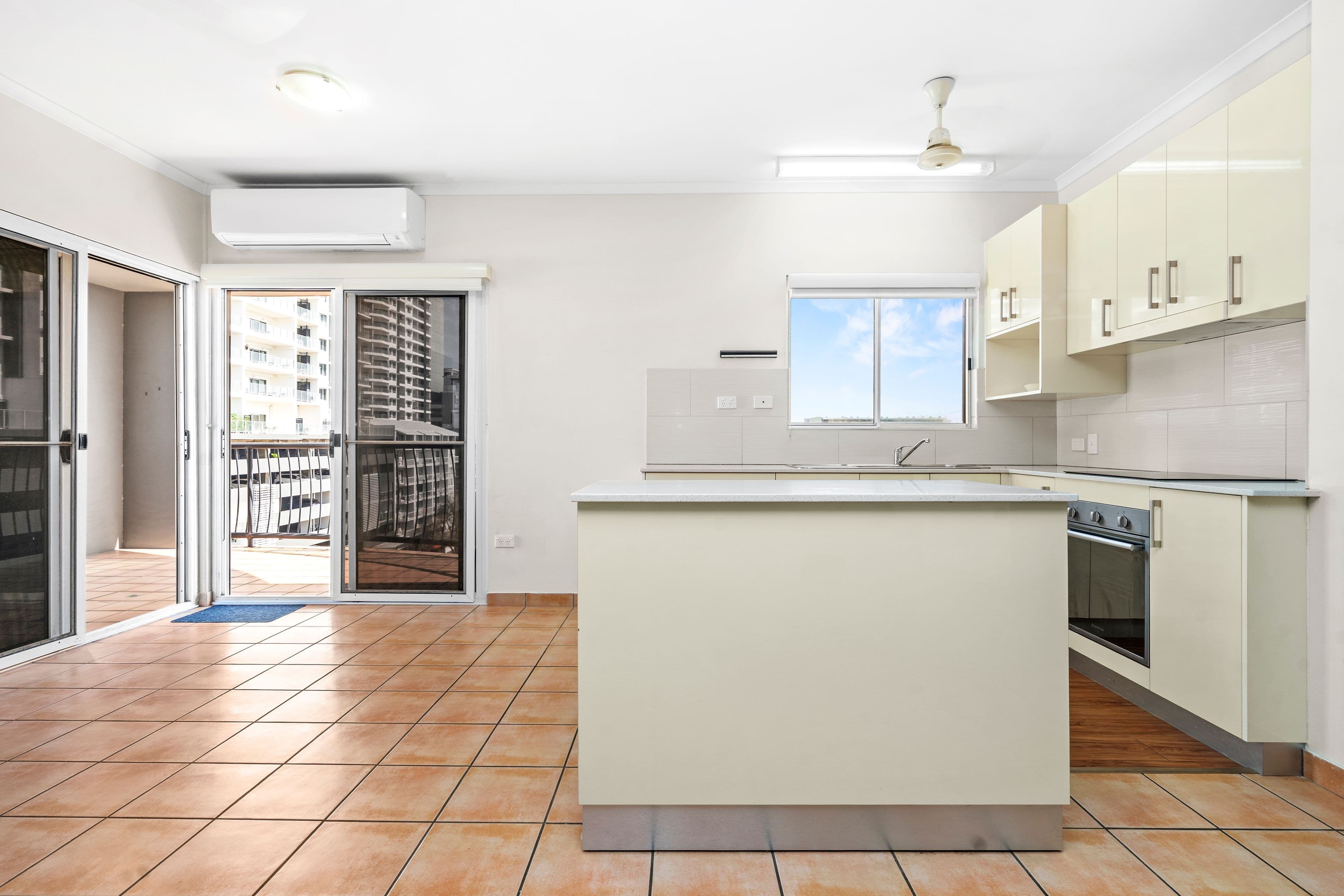 26/28 Woods Street, DARWIN CITY NT 0800, Darwin City - Thumbnail 3