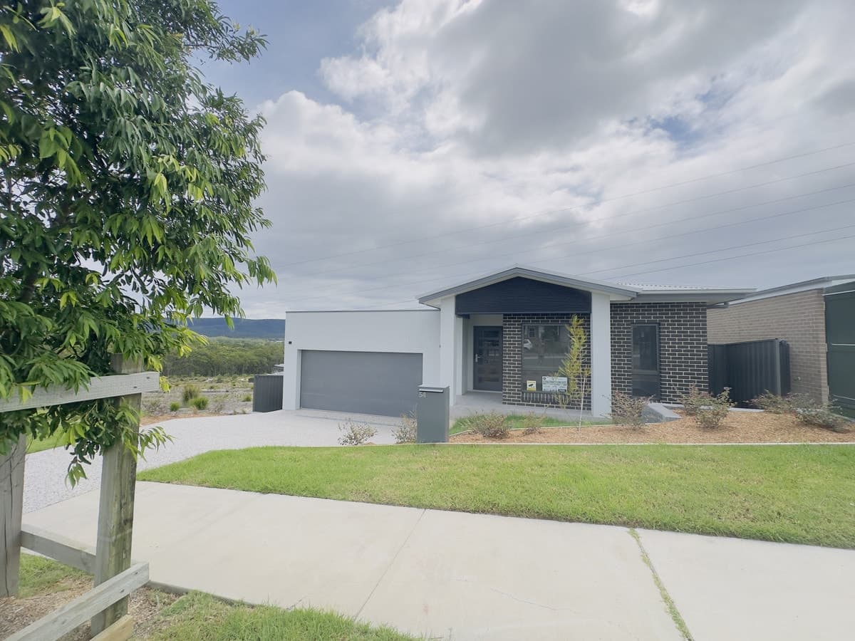 54 Pembroke Avenue, Cameron Park NSW 2285, Cameron Park - Thumbnail 2