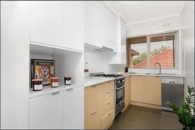 16/45A Ormond Esplanade, ELWOOD, Elwood - Image 1
