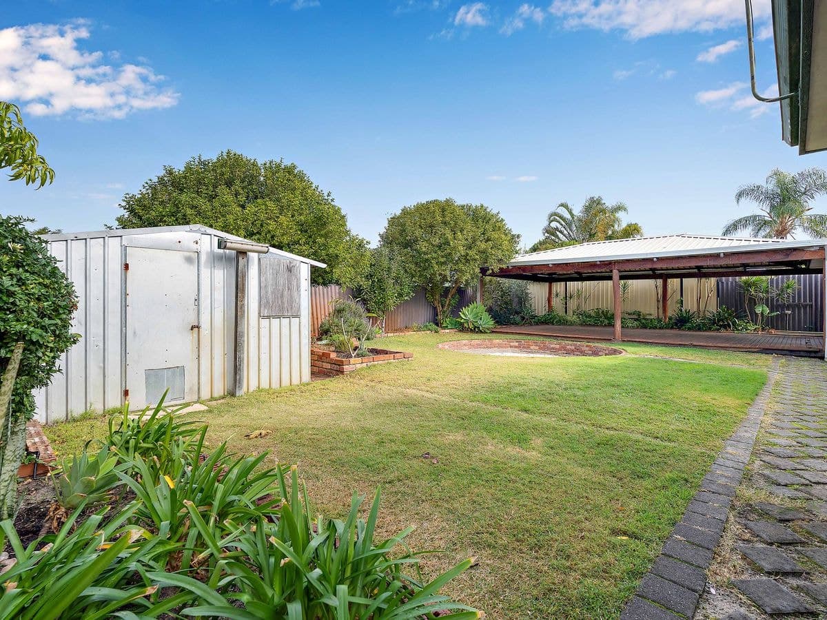 8 Pembury Crescent, Ferndale, Ferndale - Thumbnail 2