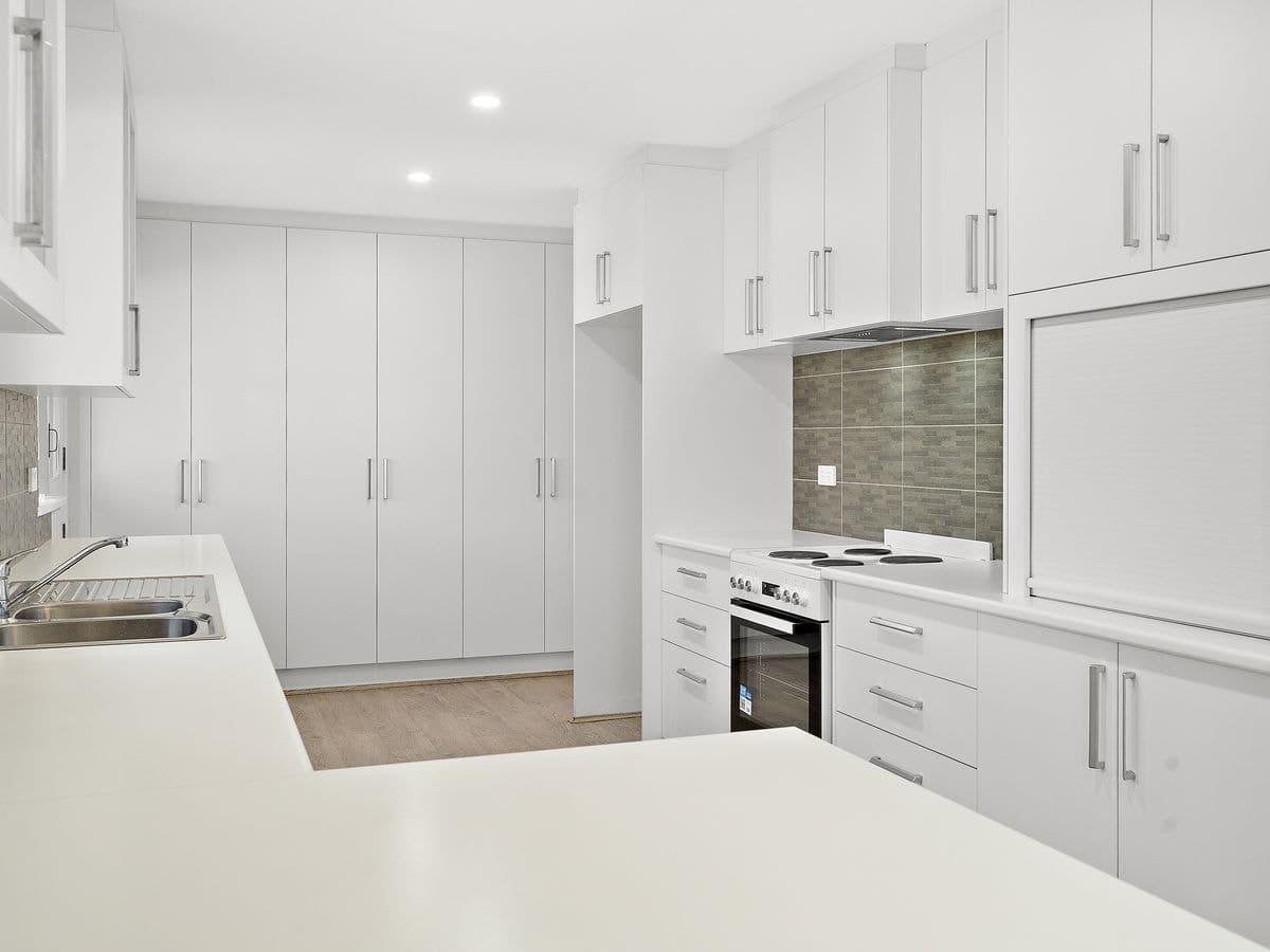 8 Pembury Crescent, Ferndale, Ferndale - Thumbnail 8