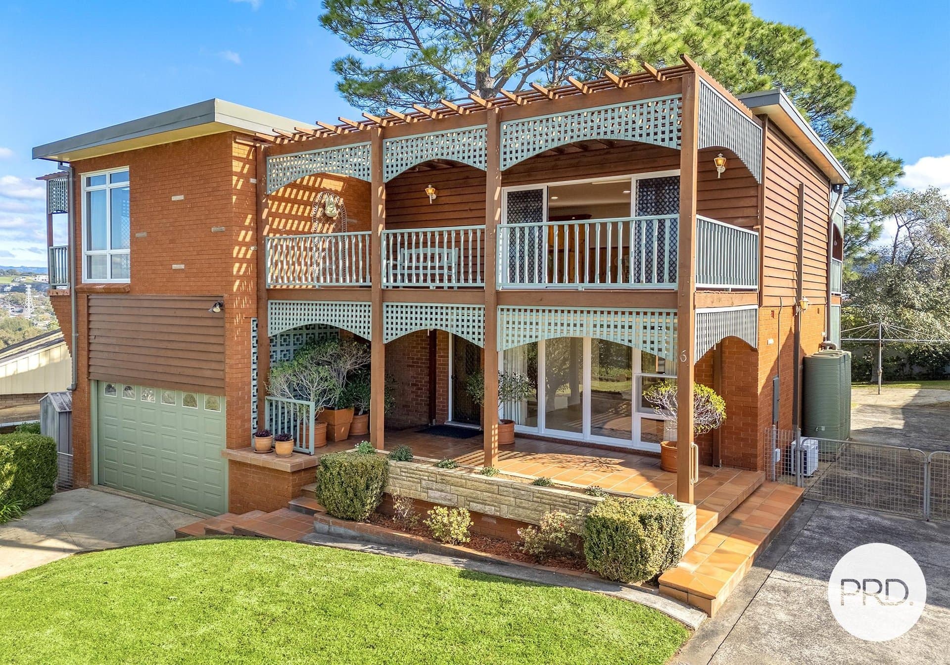 6
                Burrows
                Avenue
            
            
            
            kanahooka
            
            
            NSW,
            2530, Kanahooka - Image 1