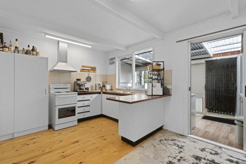 24 Gilbert Street, St Leonards - Thumbnail 3