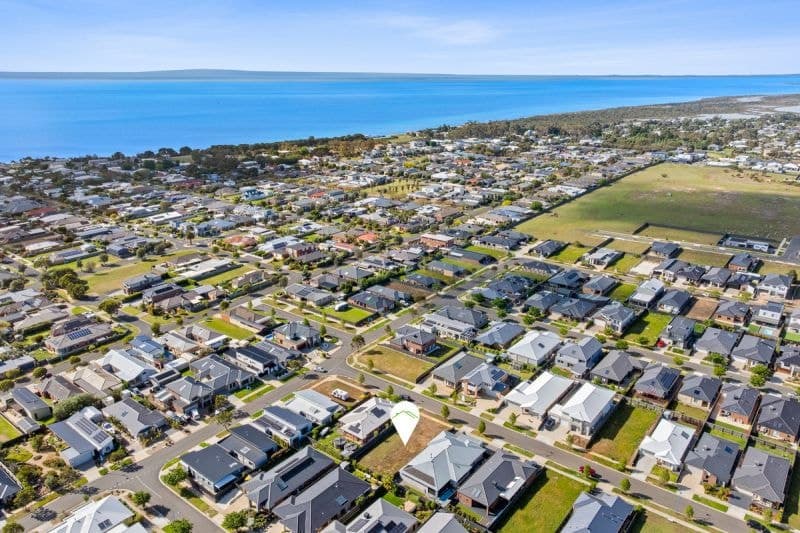 19 Monahan Drive St Leonards VIC, St Leonards - Image 1